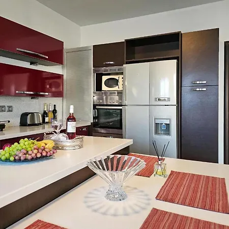 Calm And Joy Summer House *