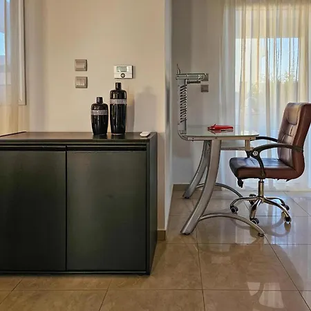 Willa Calm And Joy Summer House