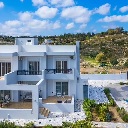 Calm And Joy Summer House Villa *