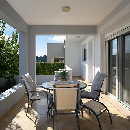 Calm And Joy Summer House Villa