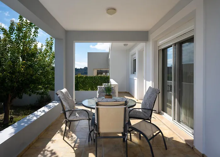 Calm And Joy Summer House Villa